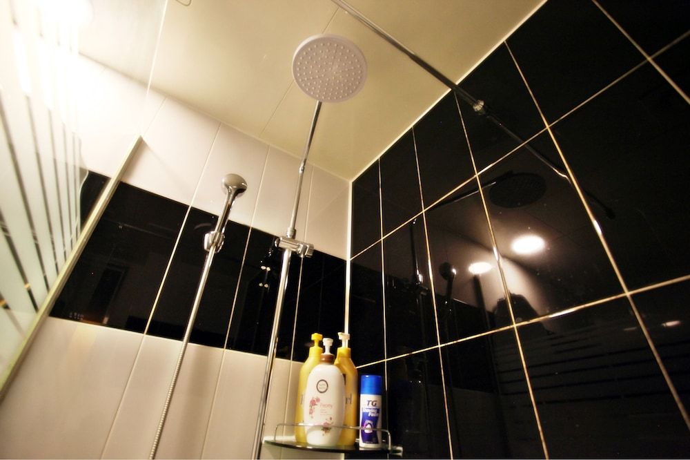 Noriter Hotel Deluxe Room (Check in 9pm) 25