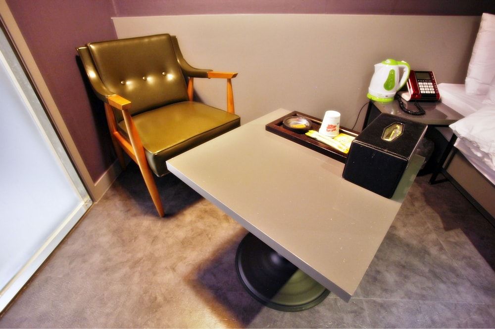 Noriter Hotel Deluxe Room (Check in 9pm) 26