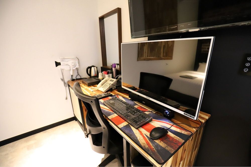 In-Room Business Center