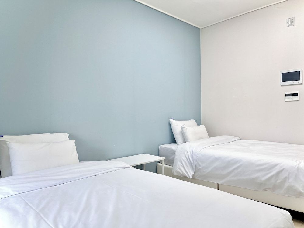 Landmark Stay in Songdo Standard Single Twin 3