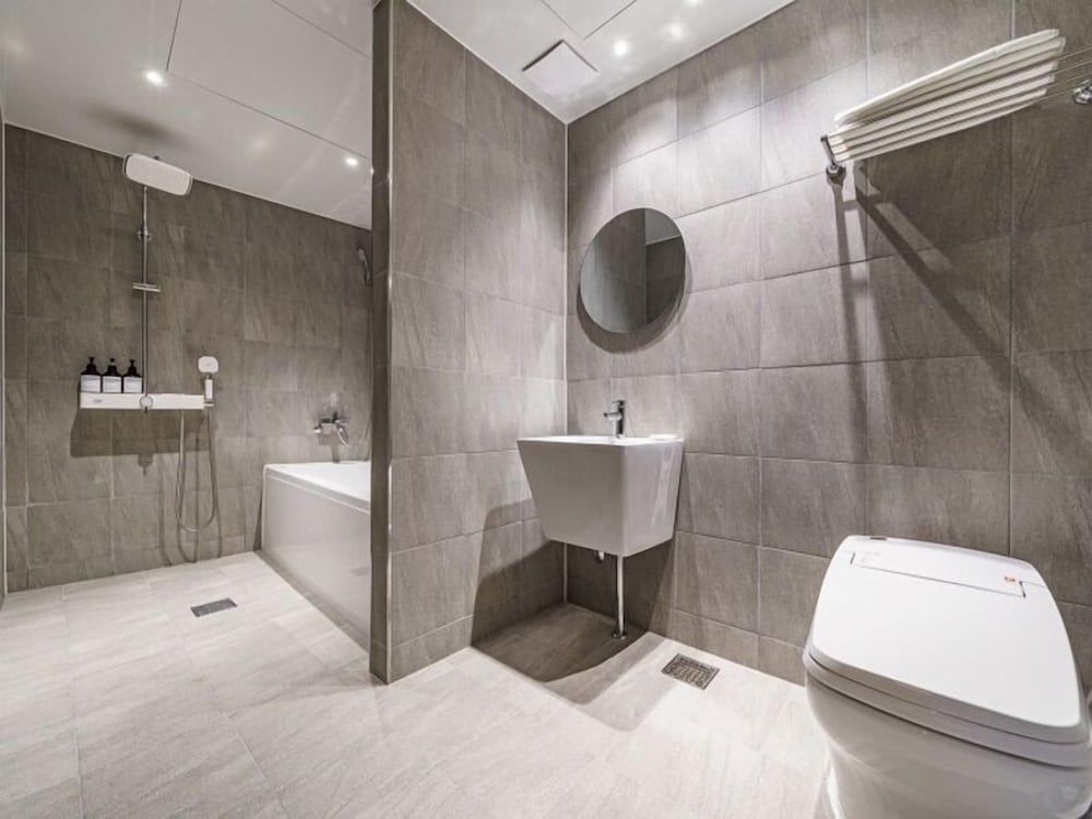 Brown Dot Hotel Eurwangri PREMIUM A 5