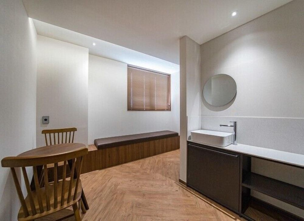 Brown Dot Hotel Eurwangri TWIN ROOM 13