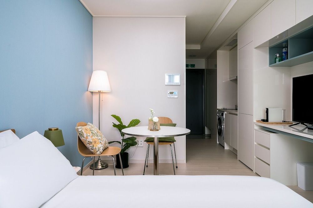 Urbanstay Songdo Moonlight Park Studio 14