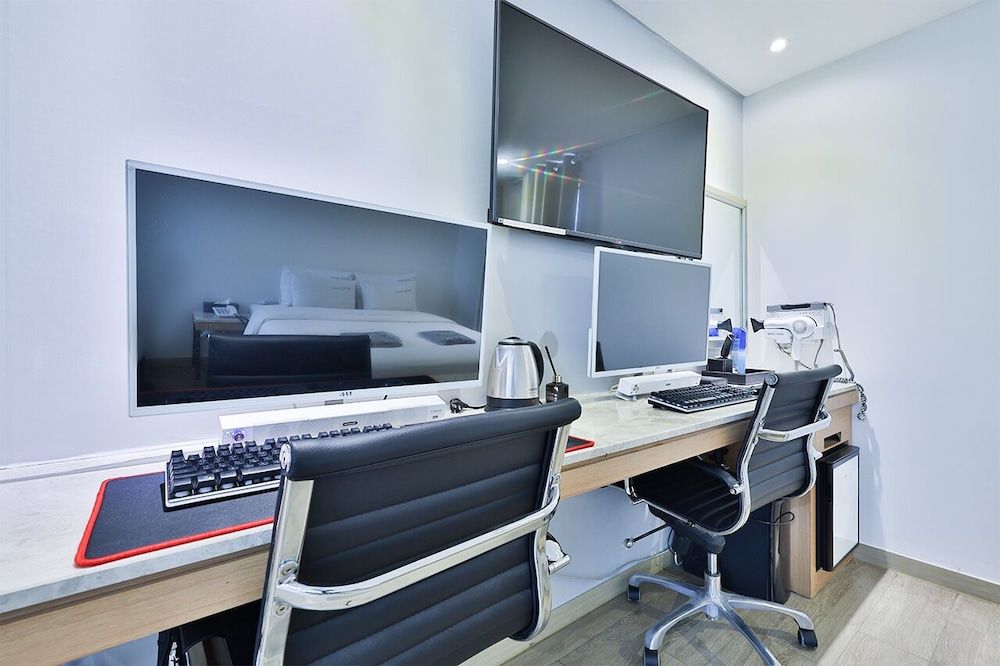 KAKAO HOTEL Deluxe Double Room 5