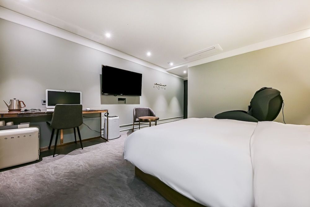 Cheongju Maryjane Hotel Classic Double Room 3