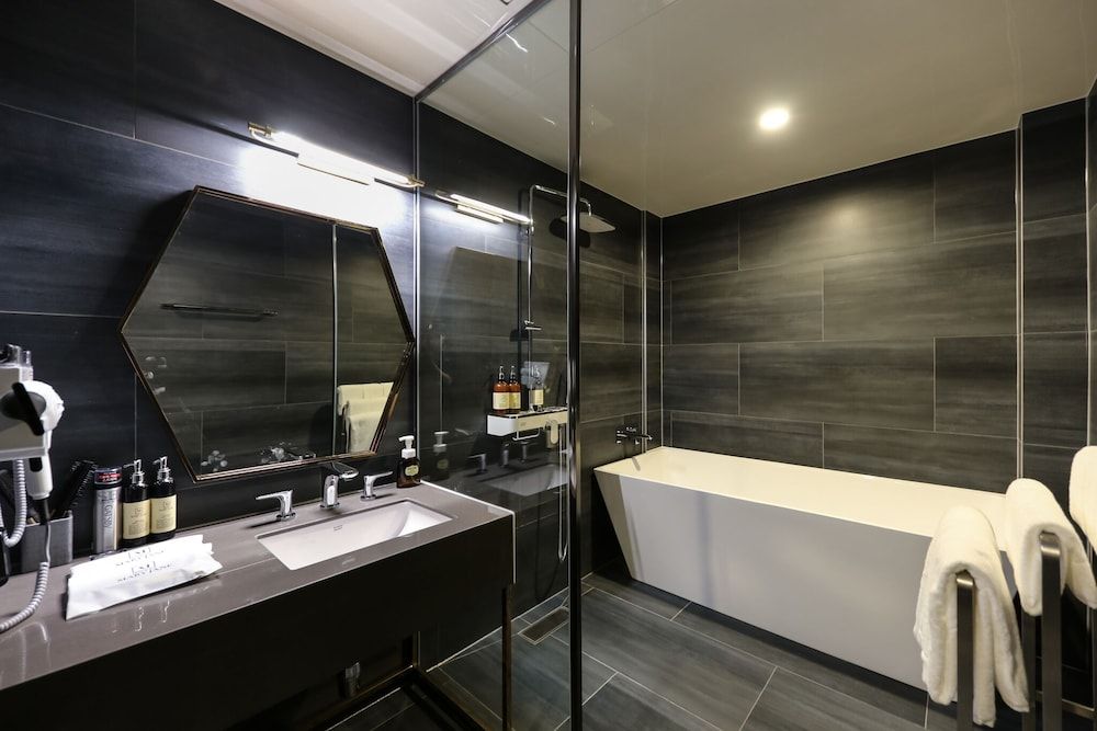 Cheongju Maryjane Hotel Family Room 4