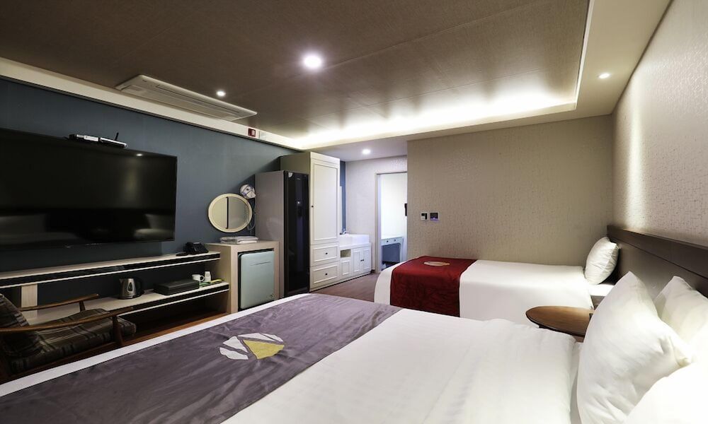 Cheongju The Mark Hotel Deluxe Twin 4