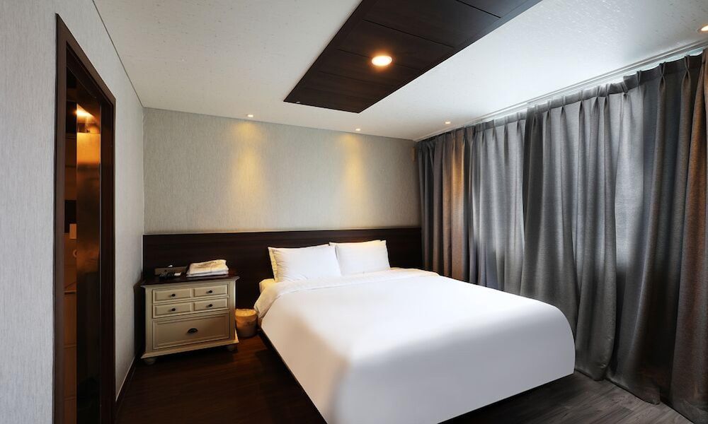 Cheongju The Mark Hotel Suite 3