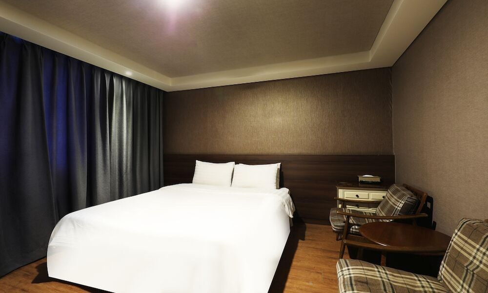 Cheongju The Mark Hotel Standard 3