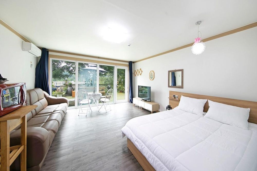 Hongcheon When You Are There Pension Basic Room, 1 Bedroom (101)