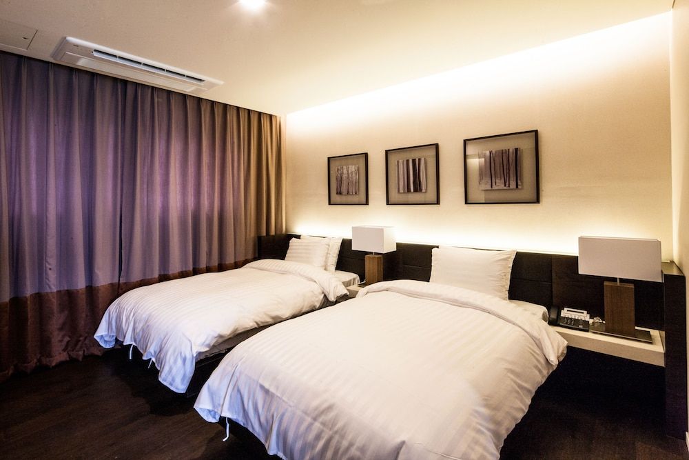 Sono Felice Village Vivaldi Park [FUNFUN PKG(2adults+1child)] Gold Grand Suite (Kitchen/Park /Bed)-Breakfast+OceanWorld or SnowyLand