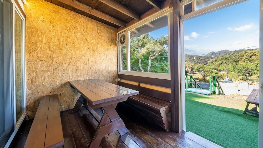 Hongcheon Byeolkaem Kidspulbilla Basic Room, 2 Bedrooms (saesbyeol3(kidsroom,poolvila)) 4