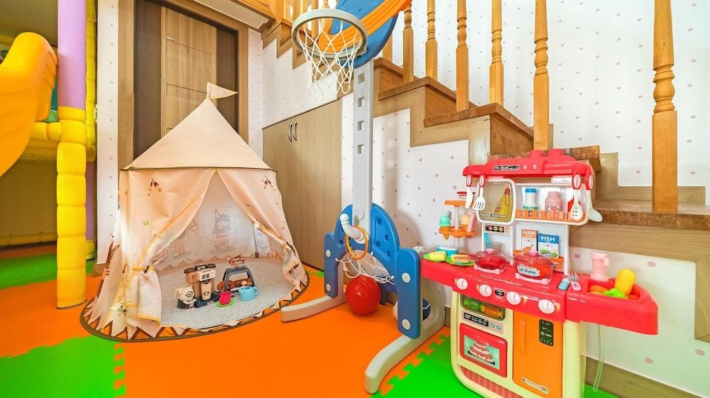 Hongcheon Byeolkaem Kidspulbilla Basic Room, 2 Bedrooms (saesbyeol1(kidsroom,poolvila)) 13