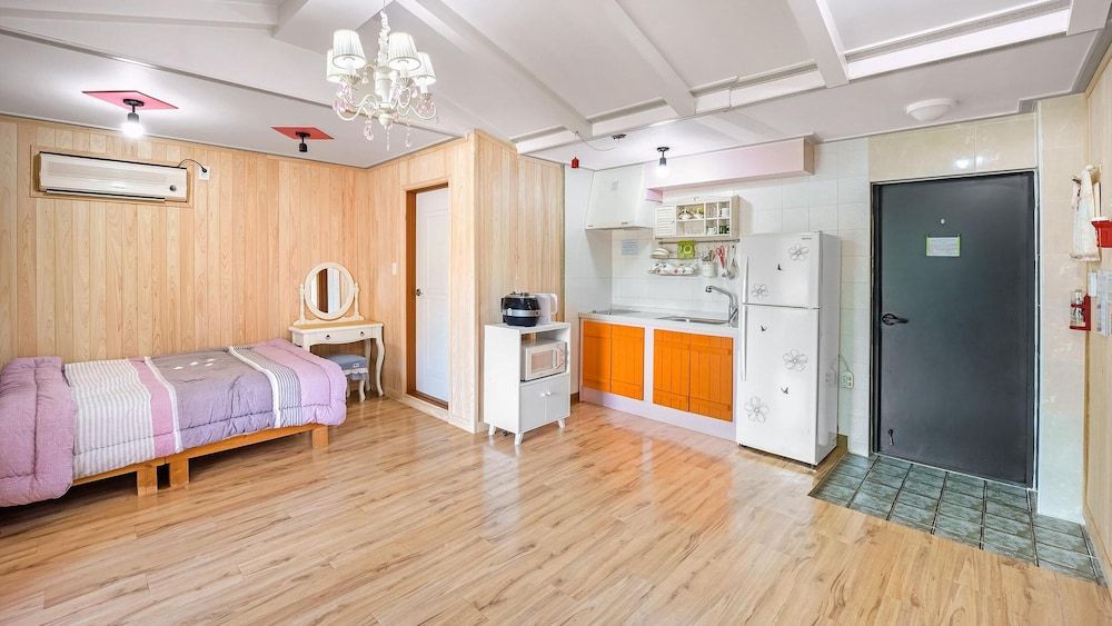 Yeongwol Gangeulpumeunsoo Pension Basic Room, 1 Bedroom (Haengunuiyeosin tike) 8