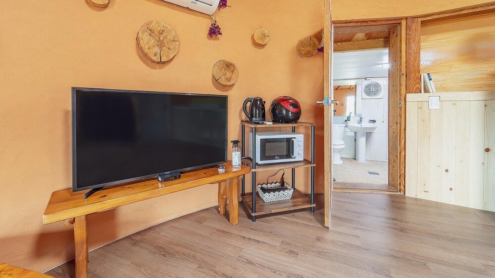 Taean Todamgil Pension Basic Room, 1 Bedroom (somangnamu) 4