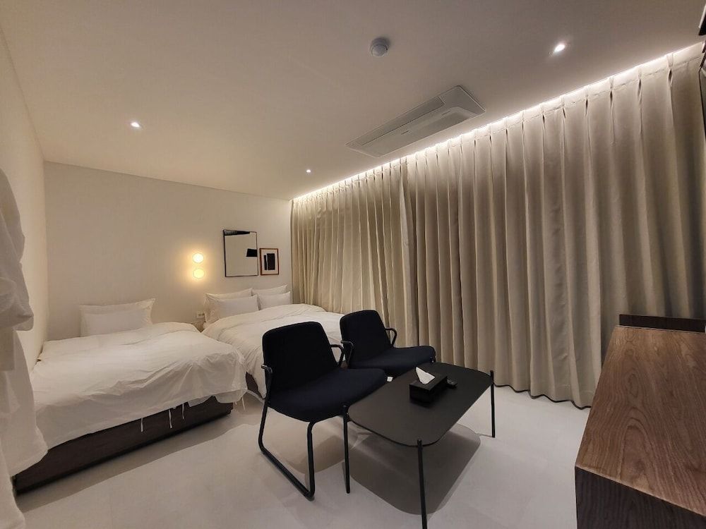 The Hyoosik Aank Hotel Osan Premier Twin Room 2