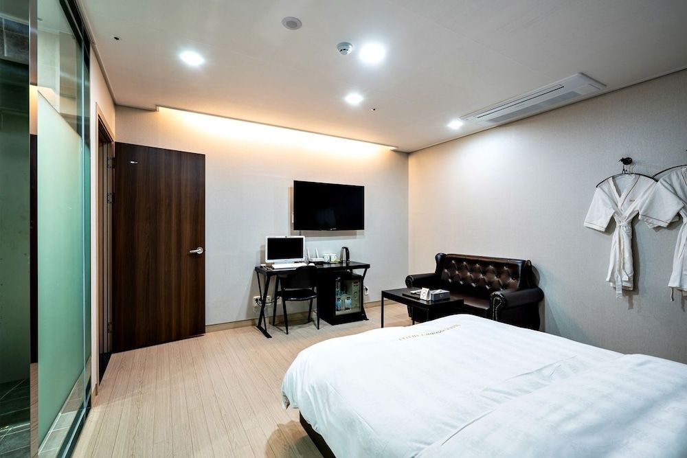 Siheung Seoul Tourist Hotel Standard Double Room 28