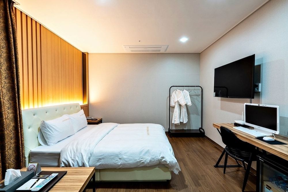 Siheung Seoul Tourist Hotel Standard Double Room 15