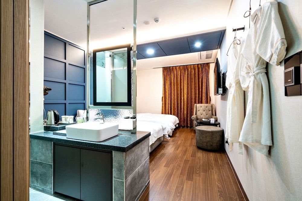 Siheung Seoul Tourist Hotel Standard Twin Room 6