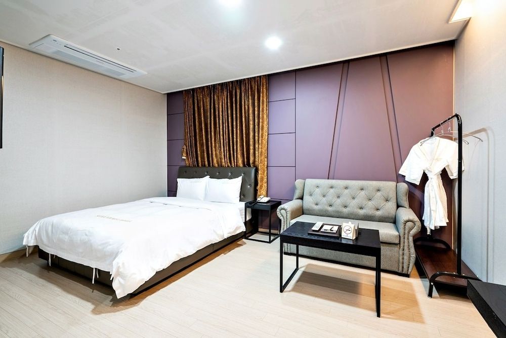 Siheung Seoul Tourist Hotel Standard Double Room 13