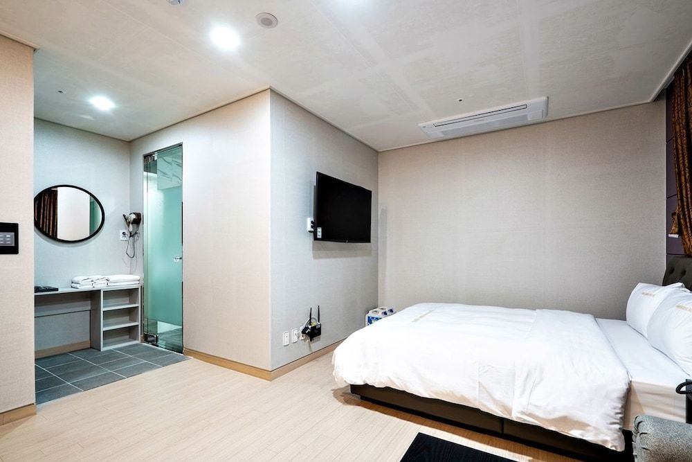 Siheung Seoul Tourist Hotel Standard Double Room 31