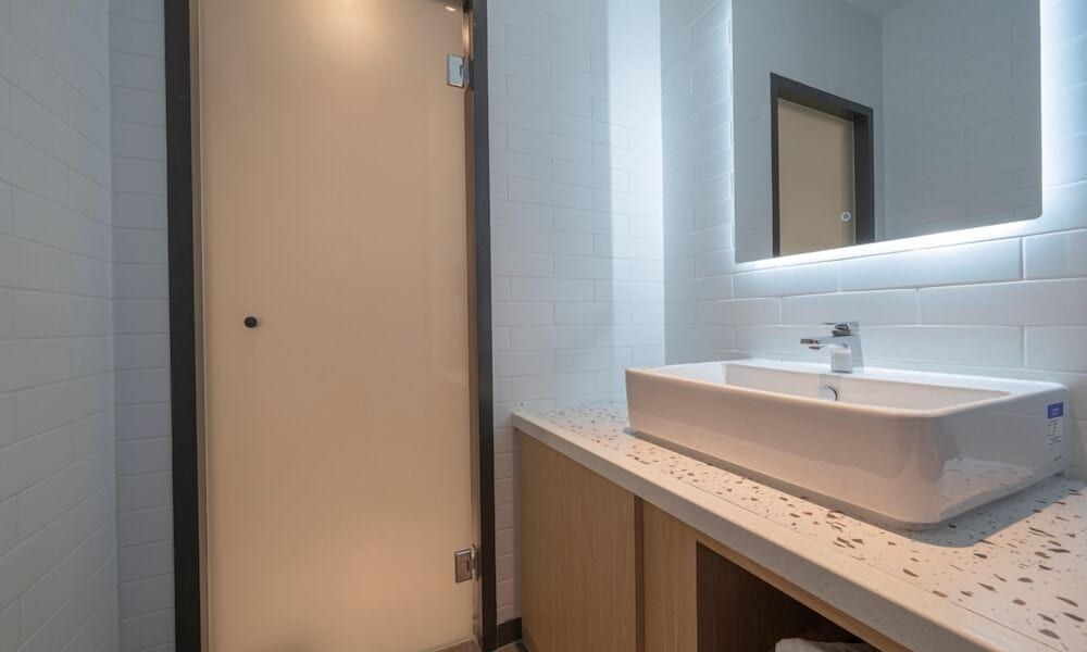 Brown Dot Geobuksum Standard Double Room (Randomly assigned) 24