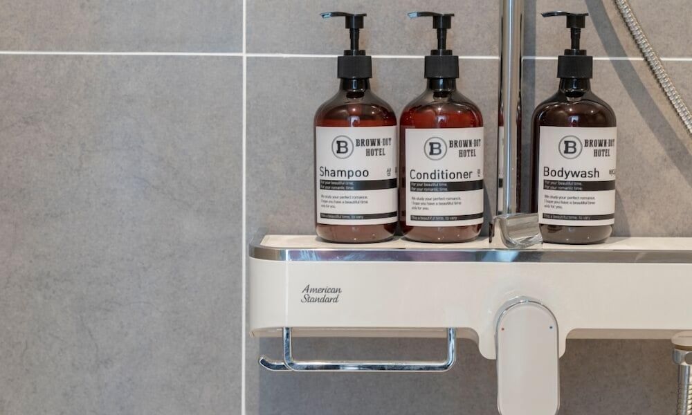 Brown Dot Geobuksum Twin Room (Randomly assigned) 10