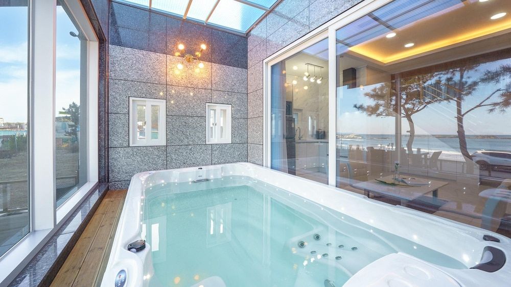 Pohang Playbeach Poolvilla Basic Room, 1 Bedroom (Bom) 7