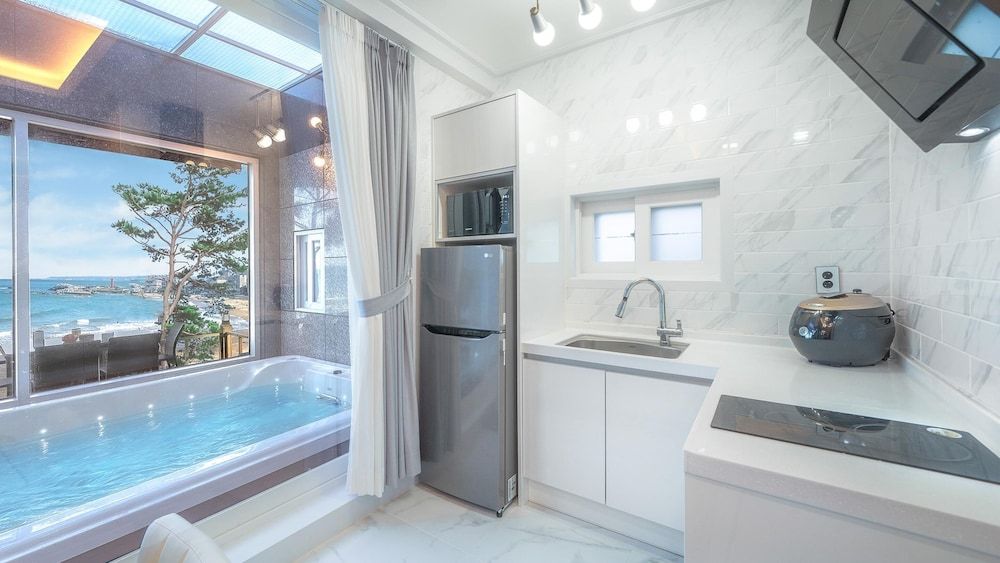 Pohang Playbeach Poolvilla Basic Room, 1 Bedroom (Bom) 8