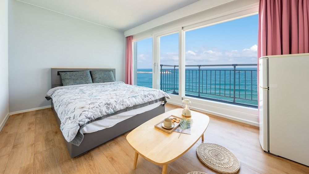 Gangneung Haerang Pension Basic Room, 1 Bedroom (401(Oceanview)) 5