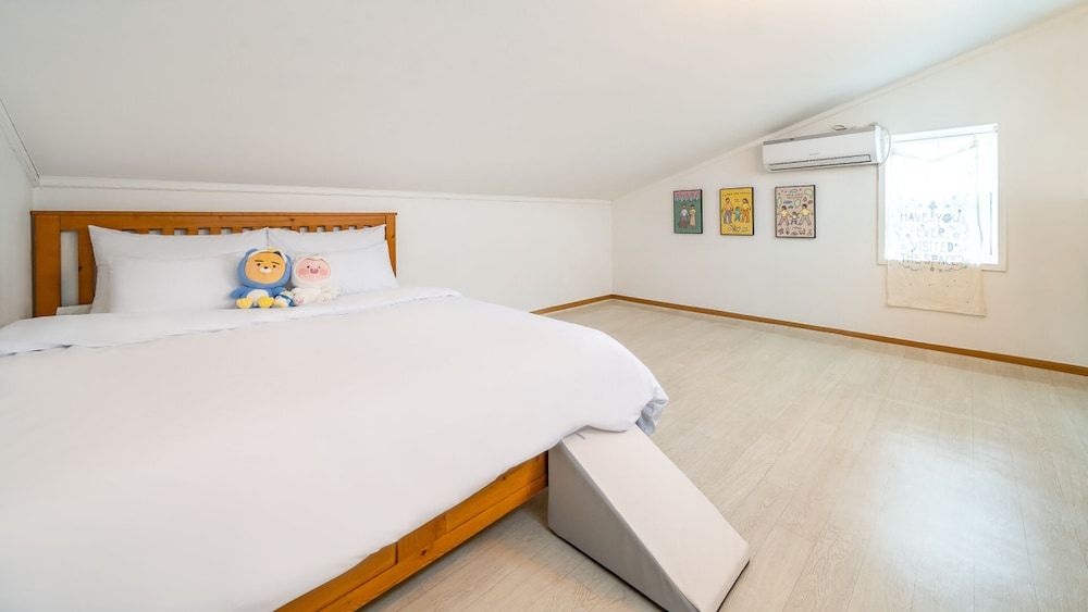 Gangneng Soowarae Pension Basic Room, 1 Bedroom (Hayaneul)