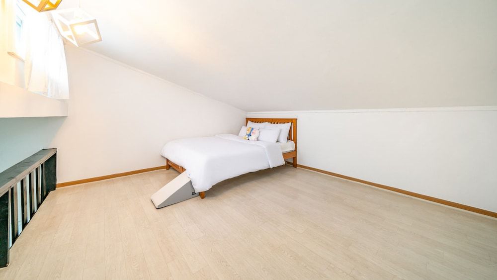 Gangneng Soowarae Pension Basic Room, 1 Bedroom (Hayaneul) 2