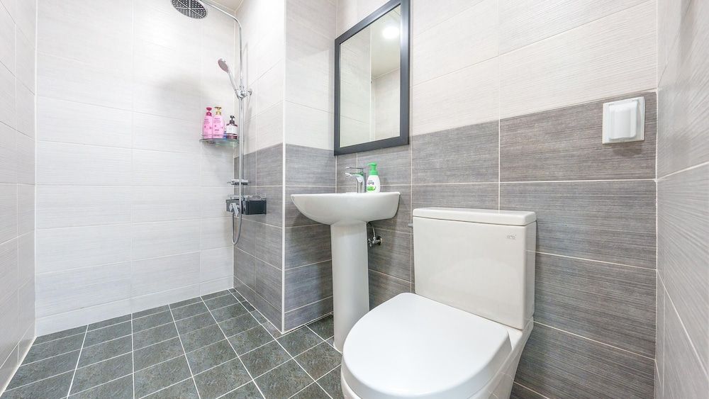 Gangneung Glad Pension Basic Room, 1 Bedroom (202) 5