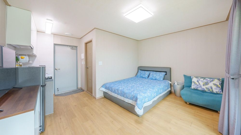 Gangneung Glad Pension Basic Room, 1 Bedroom (203)