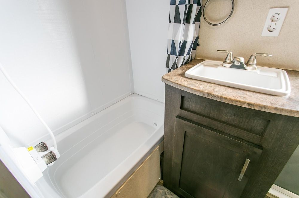 Gangneung Wow Park Caravan Basic Room, 2 Bedrooms (Caravan 6) 3