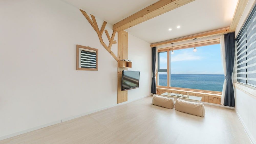 Gangneung Yedam Pesion