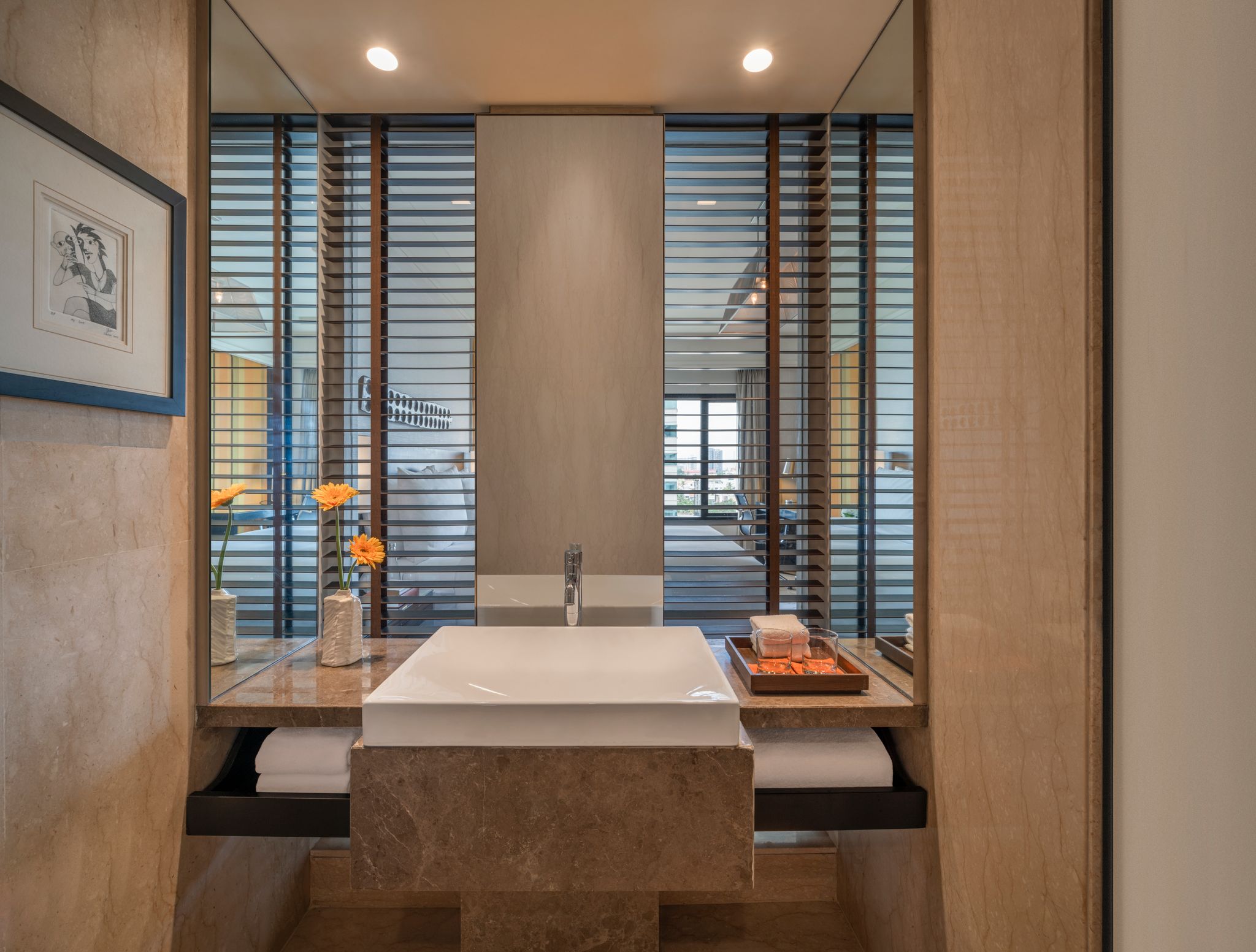 The Raintree Hotel, St. Marys Road Deluxe Room 4