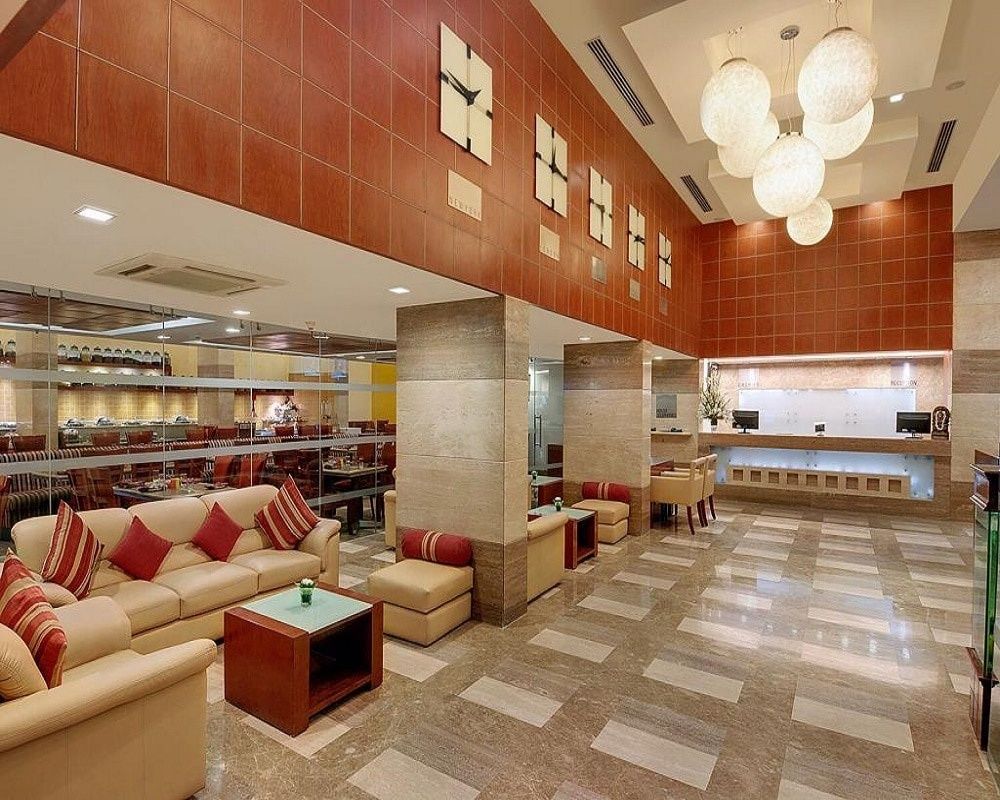 Food & Dining