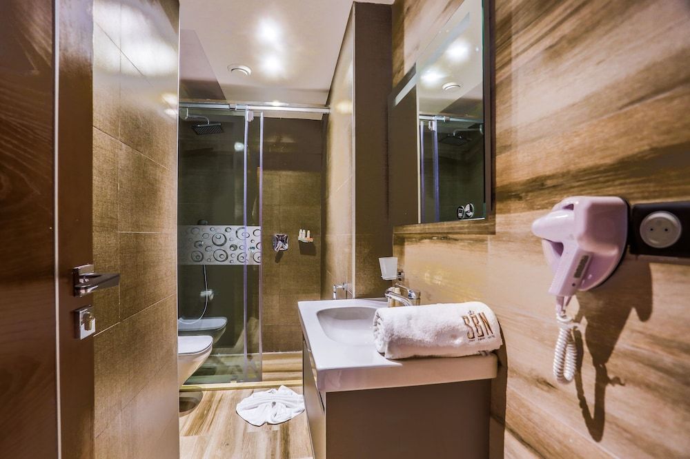 SBN Suite Hôtel Family Suite, 2 Bedrooms 5