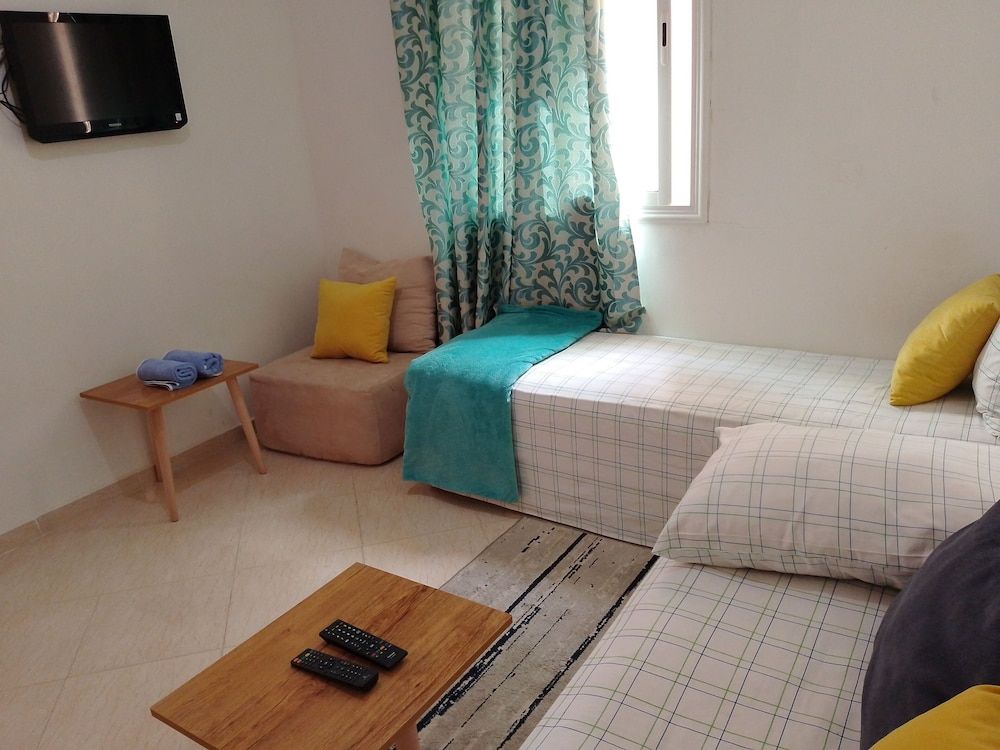 Dar Khalifa Airport Deluxe Single Room 7