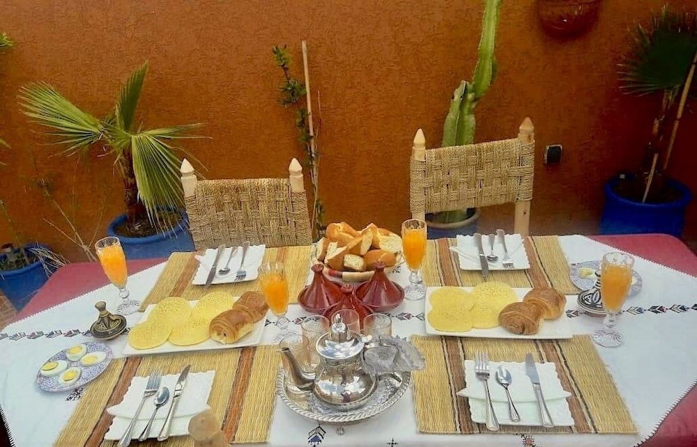 undefined Dar Dikrayat 4