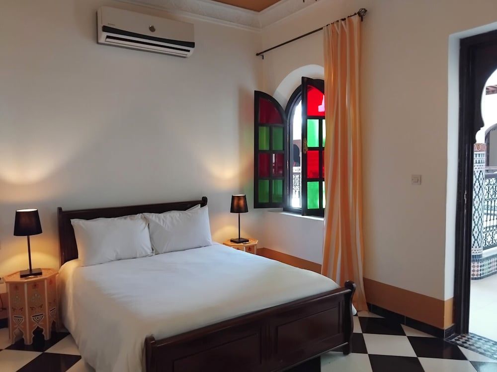 undefined Riad Yakimour 3