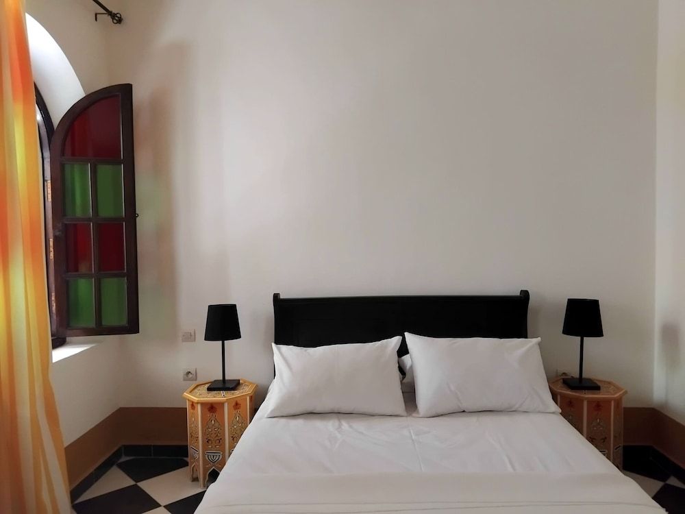 undefined Riad Yakimour 4