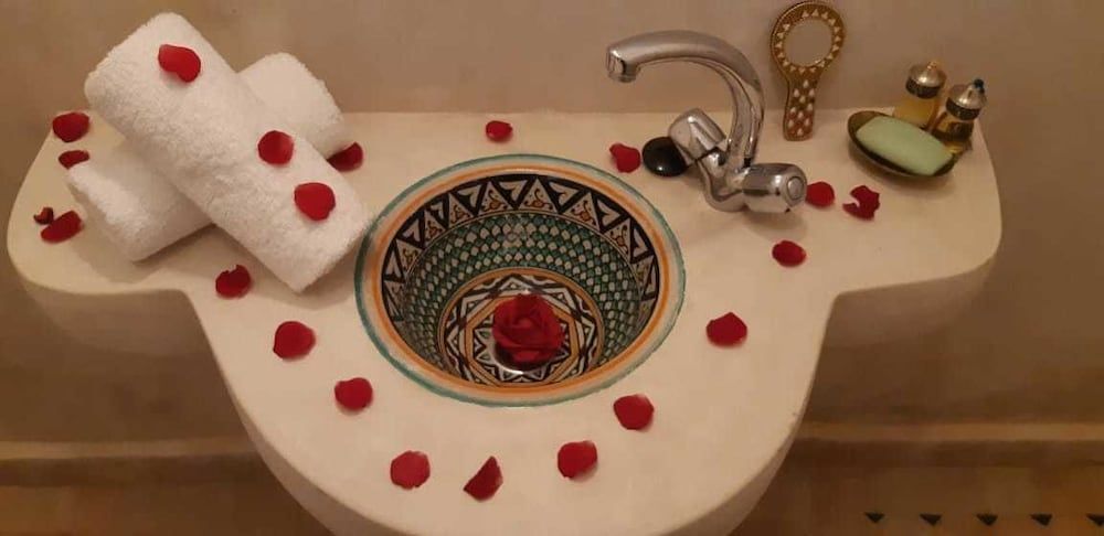 undefined Riad Simon