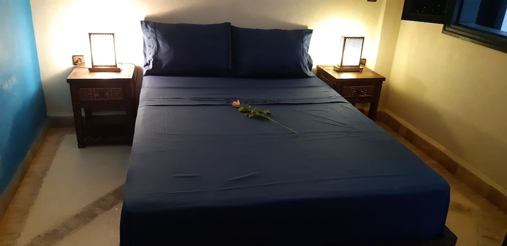 undefined Riad Simon 8