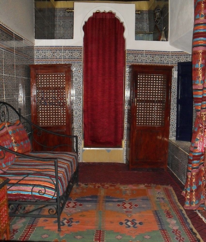 undefined Riad Tiziri 8