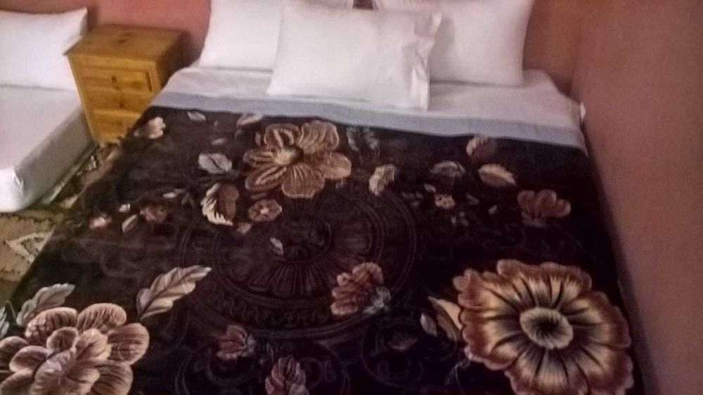 Riad Frend Family Room, Smoking 4