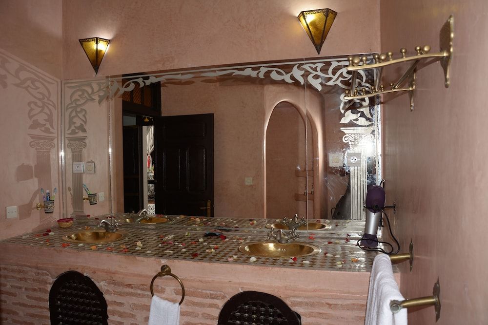 Riad Assalam Superior Double Room, Non Smoking (Badie) 12
