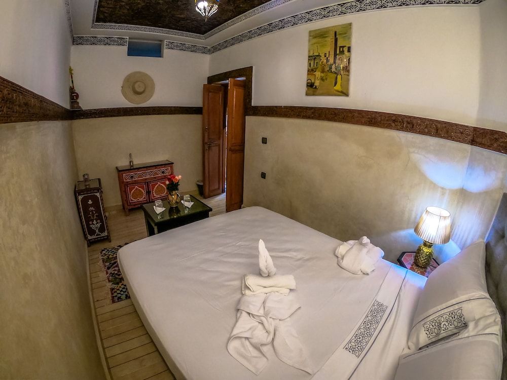 undefined Riad Lalla 4