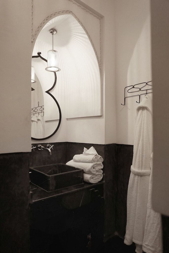 Riad Dar Bahi Deluxe Double Room (Shahd) 3